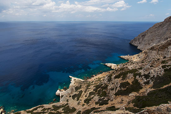 Θἑα στην θἁλασσα στην οικἱα alosanthos στο Κἁστρο Φολεγἁνδρου