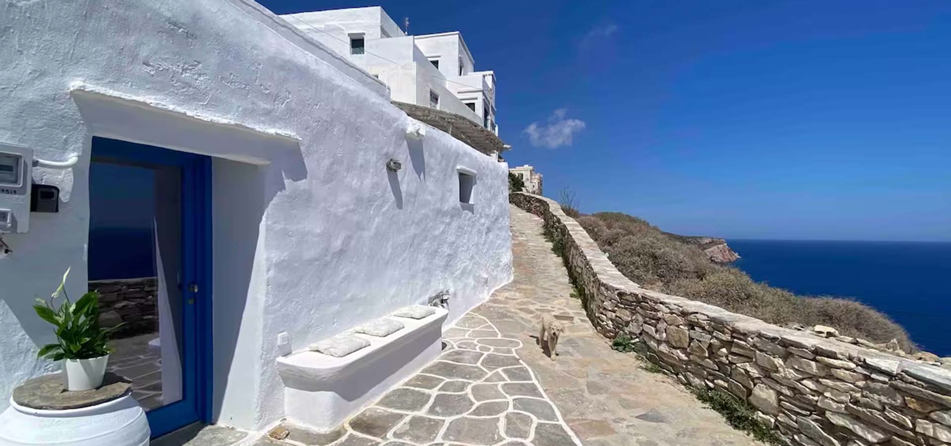 Διαμονή στο Κάστρο Σίφνου, στην κατοικία Castle tiny house